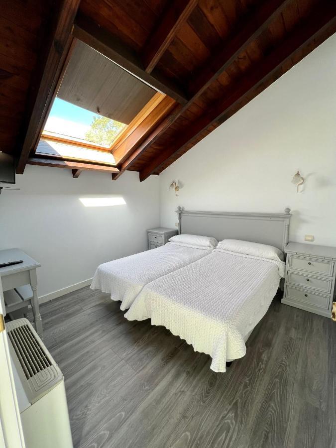 Hotel Villa Maria Revilla De Camargo 외부 사진