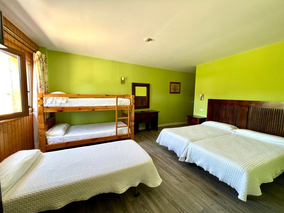 Hotel Villa Maria Revilla De Camargo 외부 사진