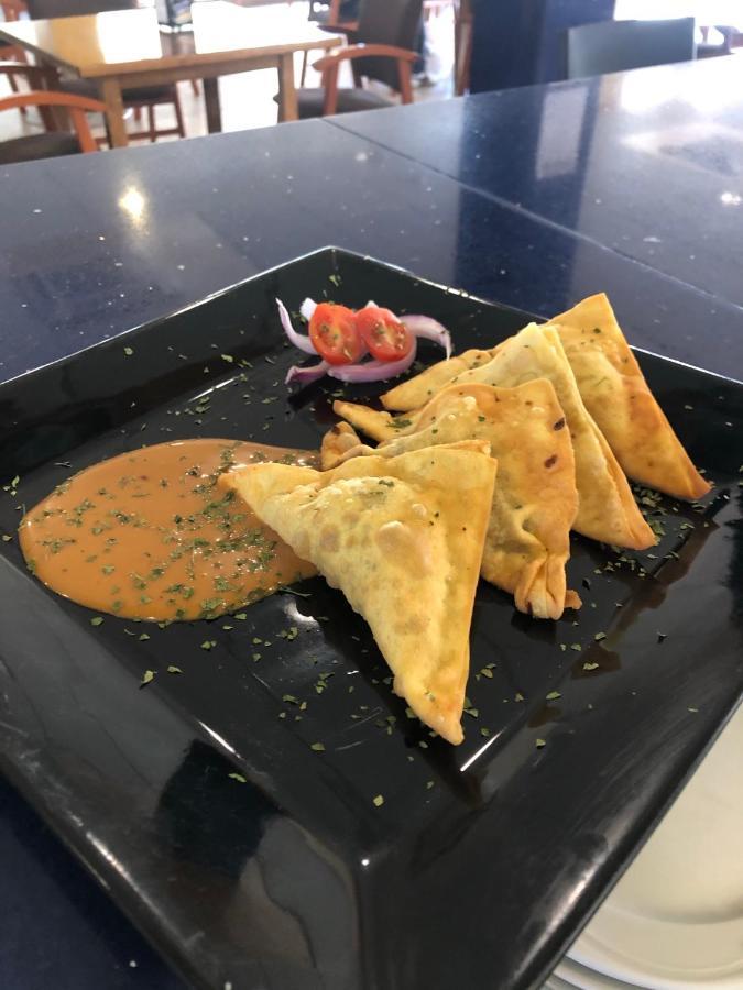 Hotel Villa Maria Revilla De Camargo 외부 사진