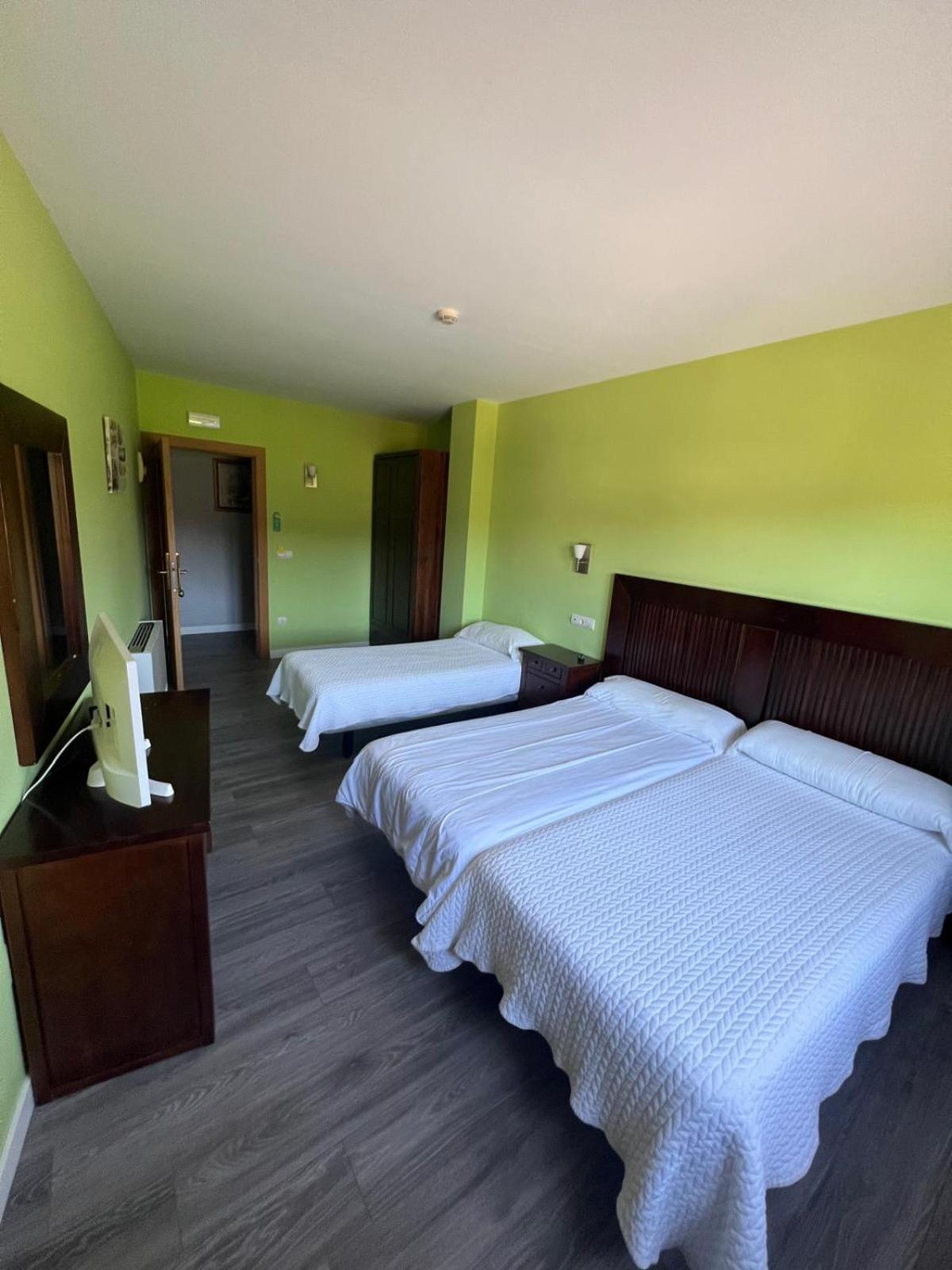 Hotel Villa Maria Revilla De Camargo 외부 사진